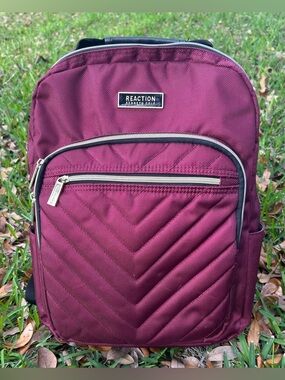 Kenneth Cole Reaction Quilted Wine Red Backpack